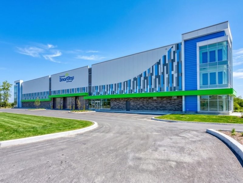 Storage Units at SmartStop Self Storage - Robert Bourassa - 4800 Boulevard Robert Bourassa, Laval QC